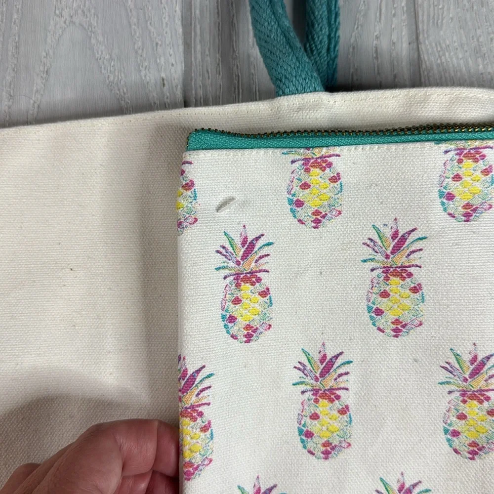 New X Large tote with zipper pouch , pineapple,